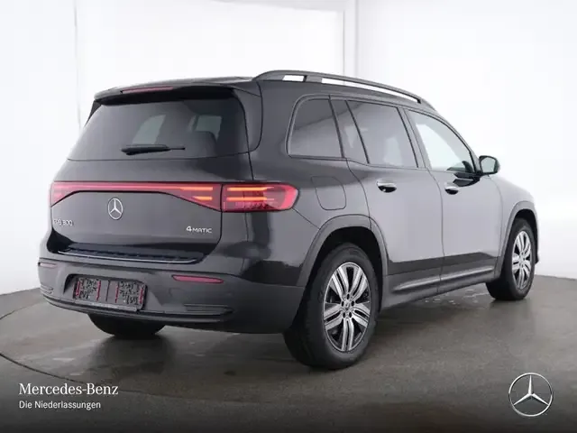 Mercedes-Benz EQB 300