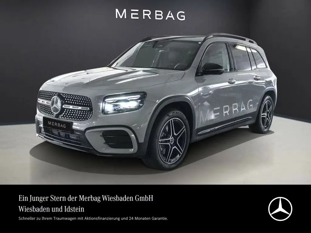 Mercedes-Benz GLB 200