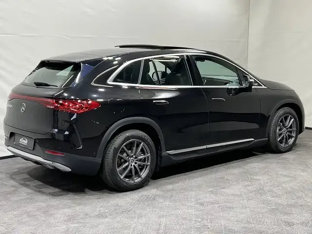 Mercedes-Benz EQE SUV