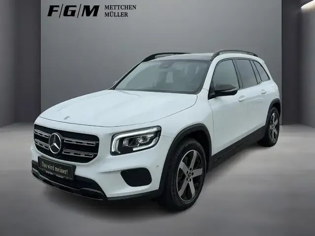 Mercedes-Benz GLB 220