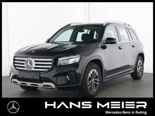 Mercedes-Benz GLB 220