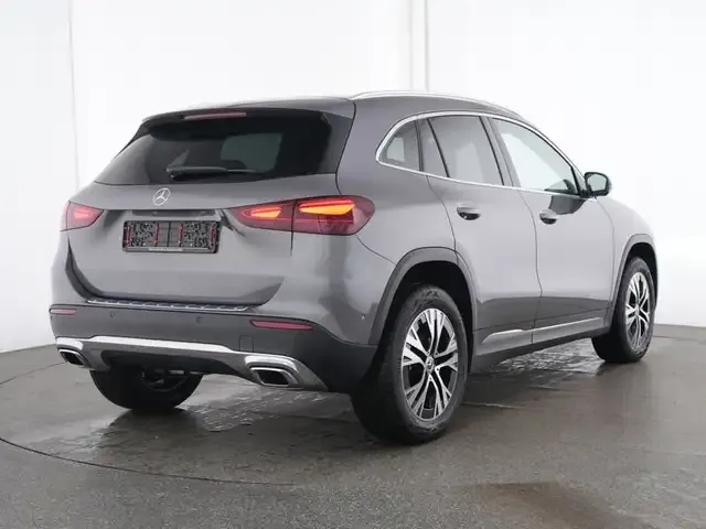 Mercedes-Benz GLA 180