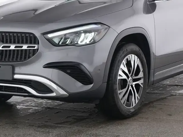 Mercedes-Benz GLA 180