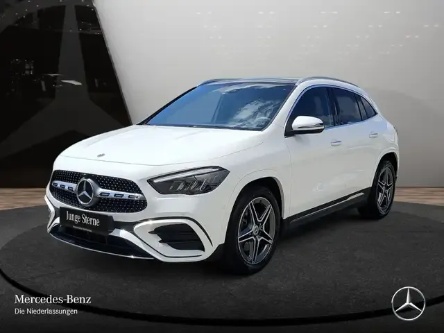 Mercedes-Benz GLA 200