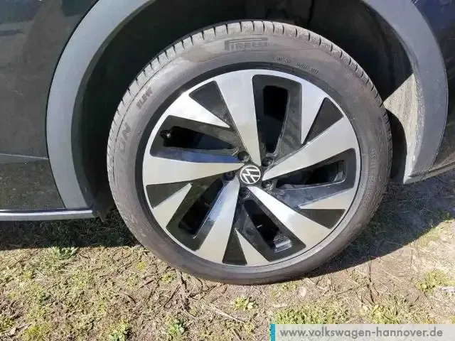 Volkswagen ID.5