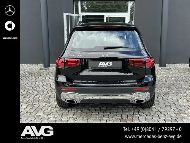Mercedes-Benz GLB 200
