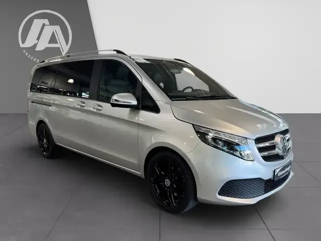 Mercedes-Benz V 250