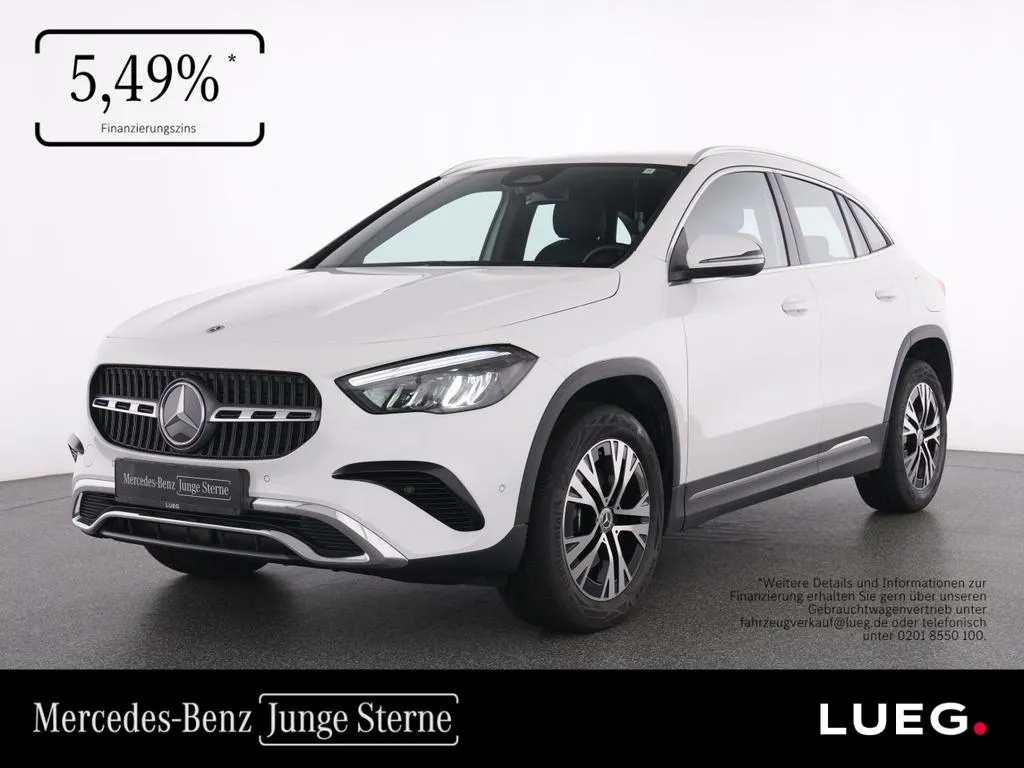 Mercedes-Benz GLA 200