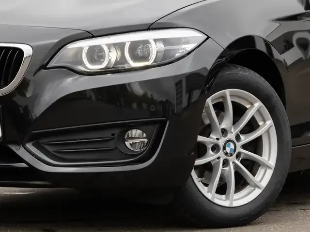 BMW 218