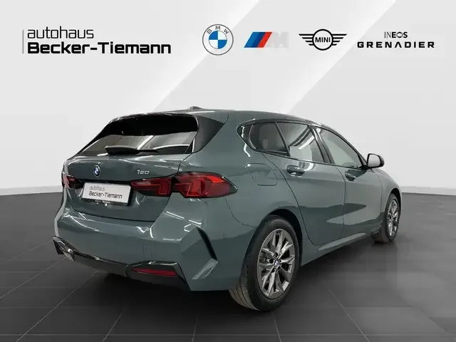 BMW 120