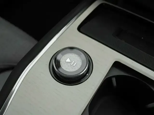 Volvo EX90