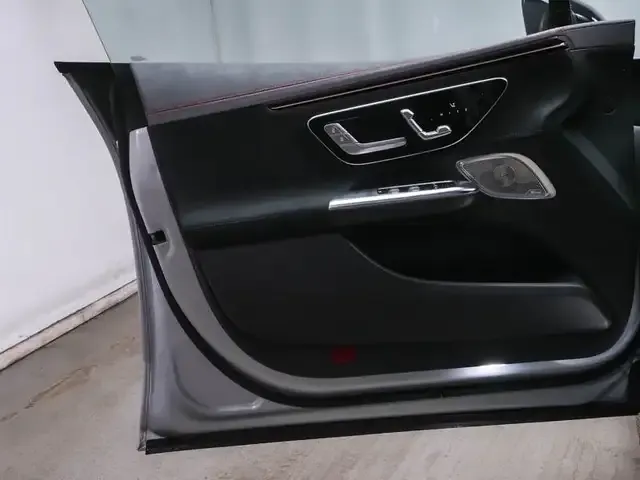 Mercedes-Benz EQE 350