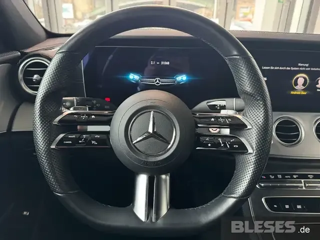 Mercedes-Benz E 300