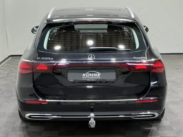Mercedes-Benz E 220