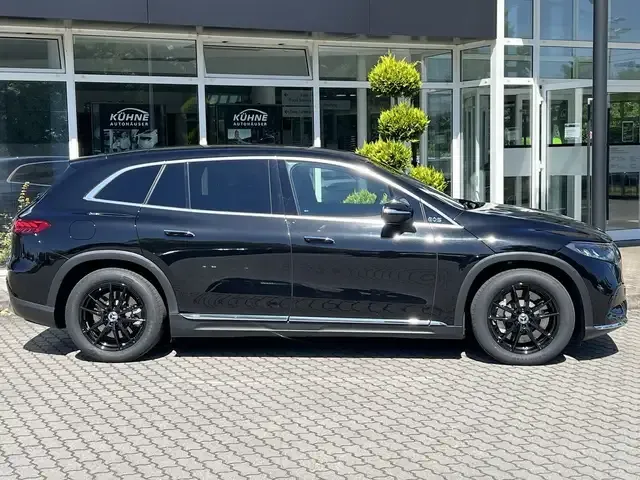 Mercedes-Benz EQS SUV