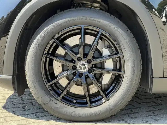 Mercedes-Benz EQS SUV