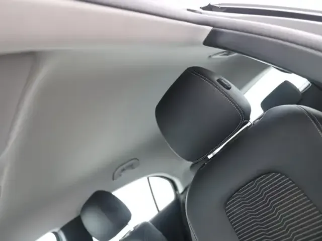 Mercedes-Benz A 220
