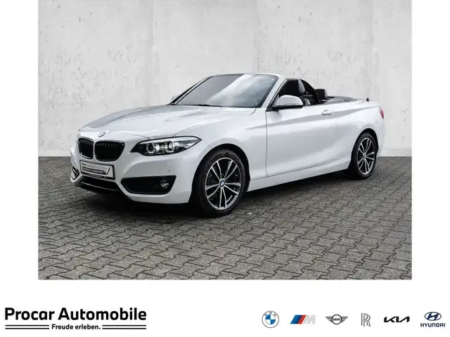 BMW 218