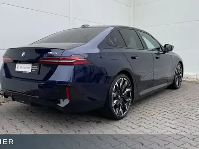 BMW i5