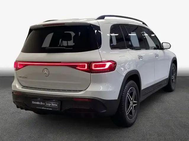 Mercedes-Benz EQB 250