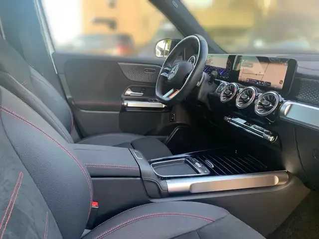 Mercedes-Benz EQB 350