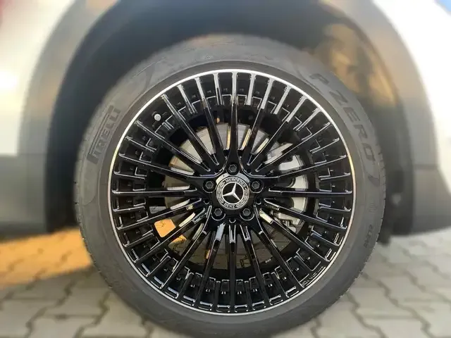 Mercedes-Benz EQB 350