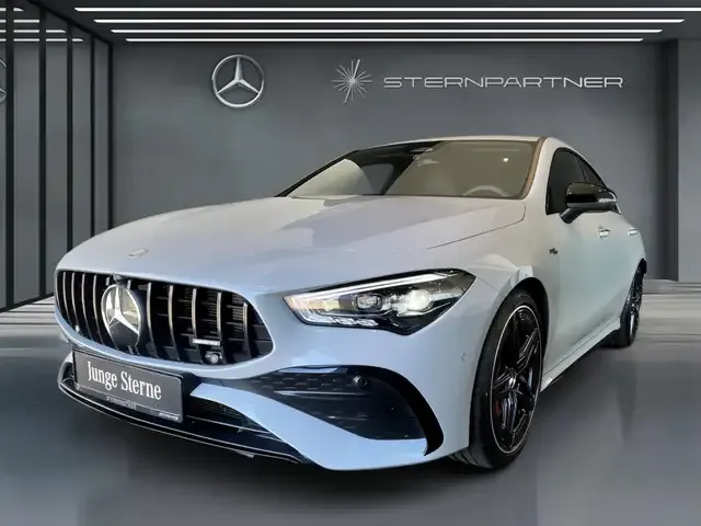Mercedes-Benz CLA 35 AMG