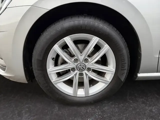 Volkswagen Golf Sportsvan