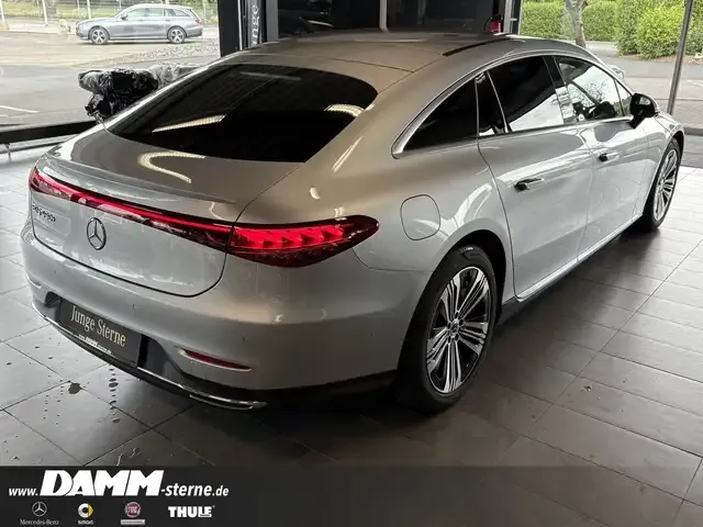 Mercedes-Benz EQS