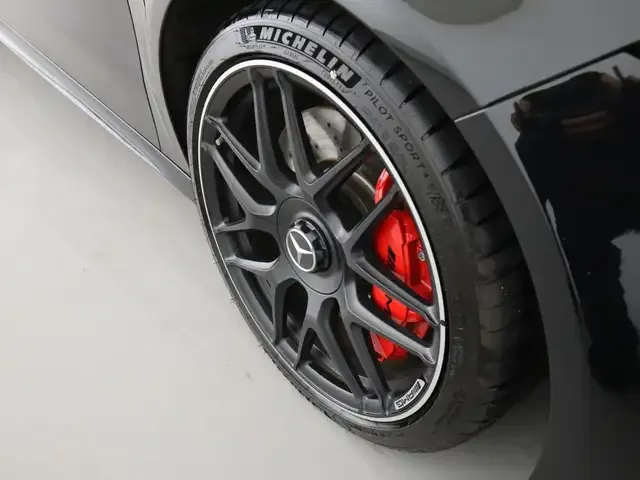 Mercedes-Benz A 45 AMG