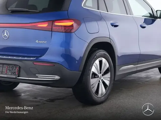 Mercedes-Benz EQA 300