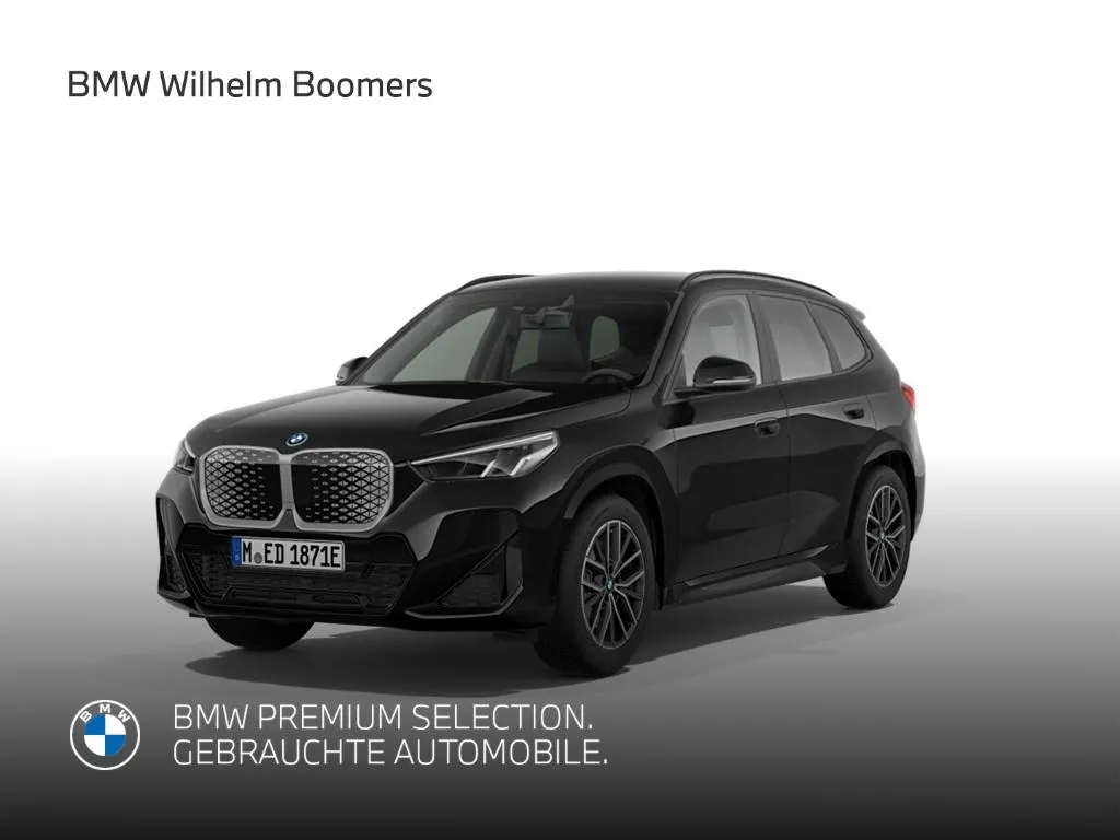 BMW iX1