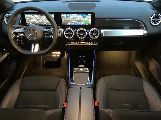 Mercedes-Benz GLB 200