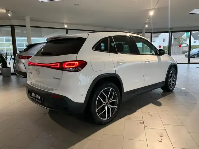 Mercedes-Benz EQA 300