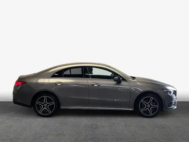 Mercedes-Benz CLA 250