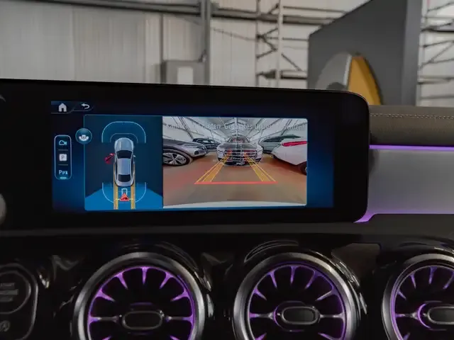 Mercedes-Benz CLA 220