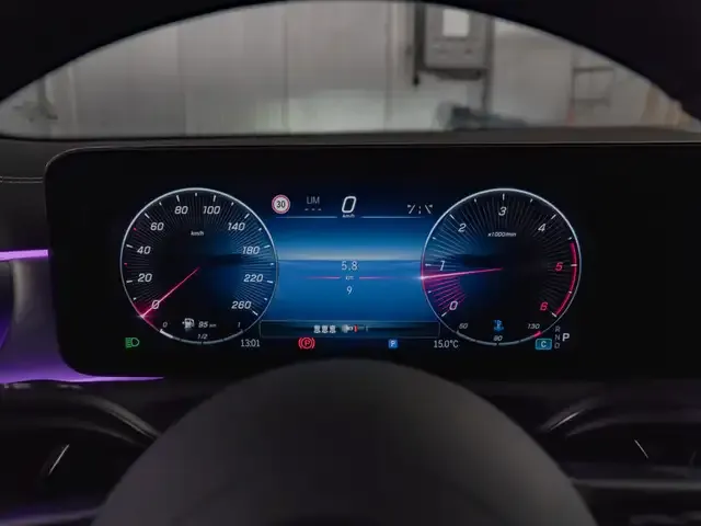 Mercedes-Benz CLA 220