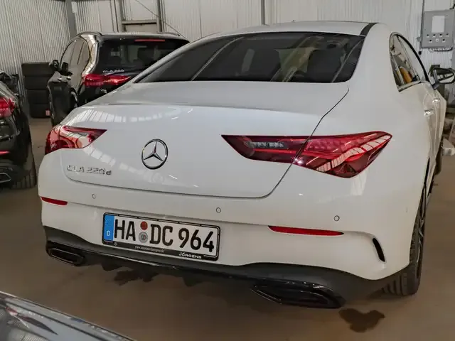 Mercedes-Benz CLA 220