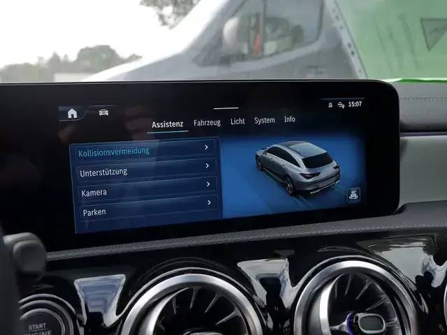 Mercedes-Benz CLA 180