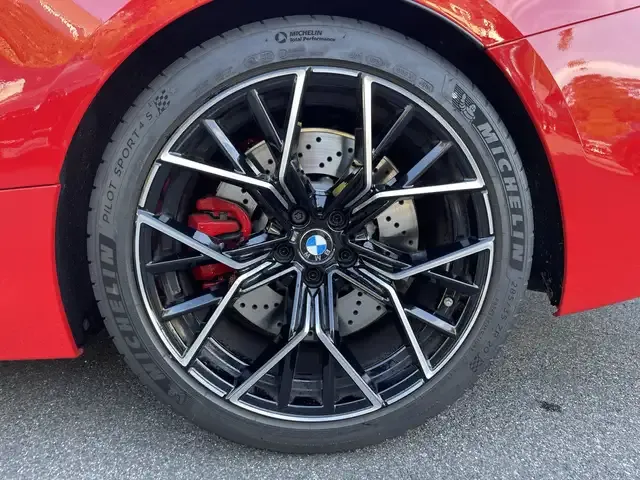 BMW M8
