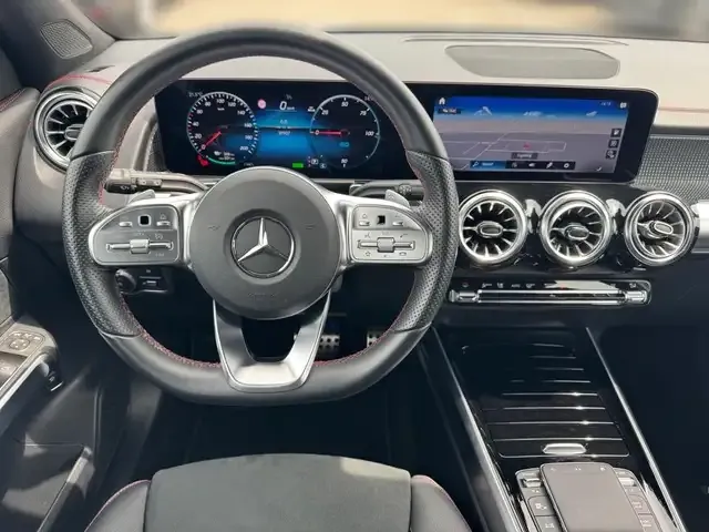 Mercedes-Benz EQB 350