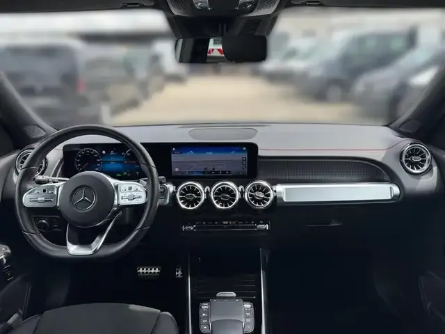 Mercedes-Benz EQB 350