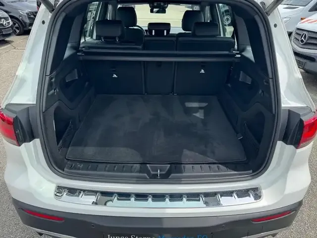 Mercedes-Benz EQB 350