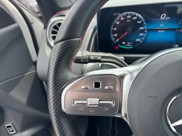 Mercedes-Benz EQB 350