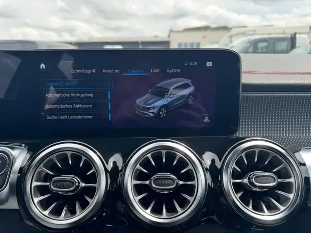 Mercedes-Benz EQB 350