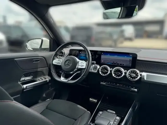 Mercedes-Benz EQB 350