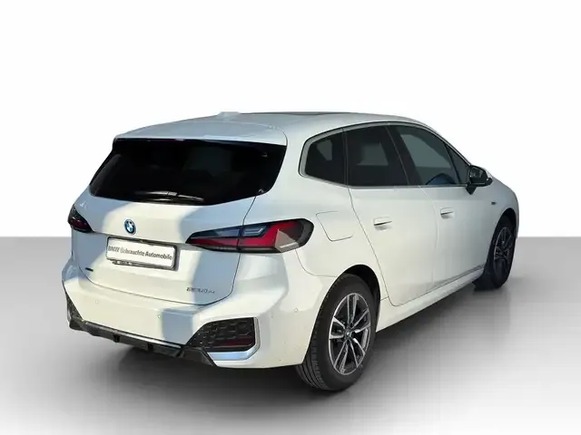 BMW 225