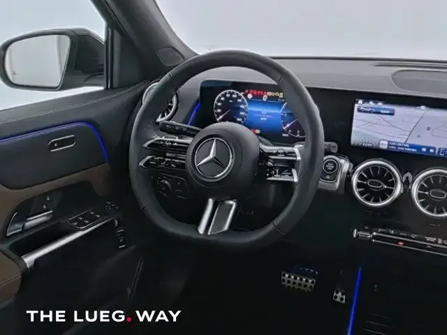 Mercedes-Benz GLB 200