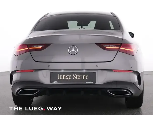 Mercedes-Benz CLA 200