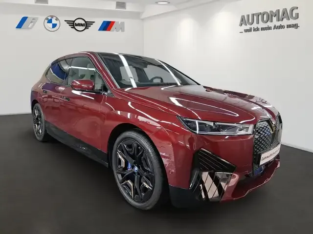 BMW iX